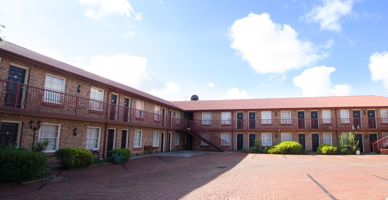 Old Willyama Motor Inn Broken Hill Ngoại thất bức ảnh